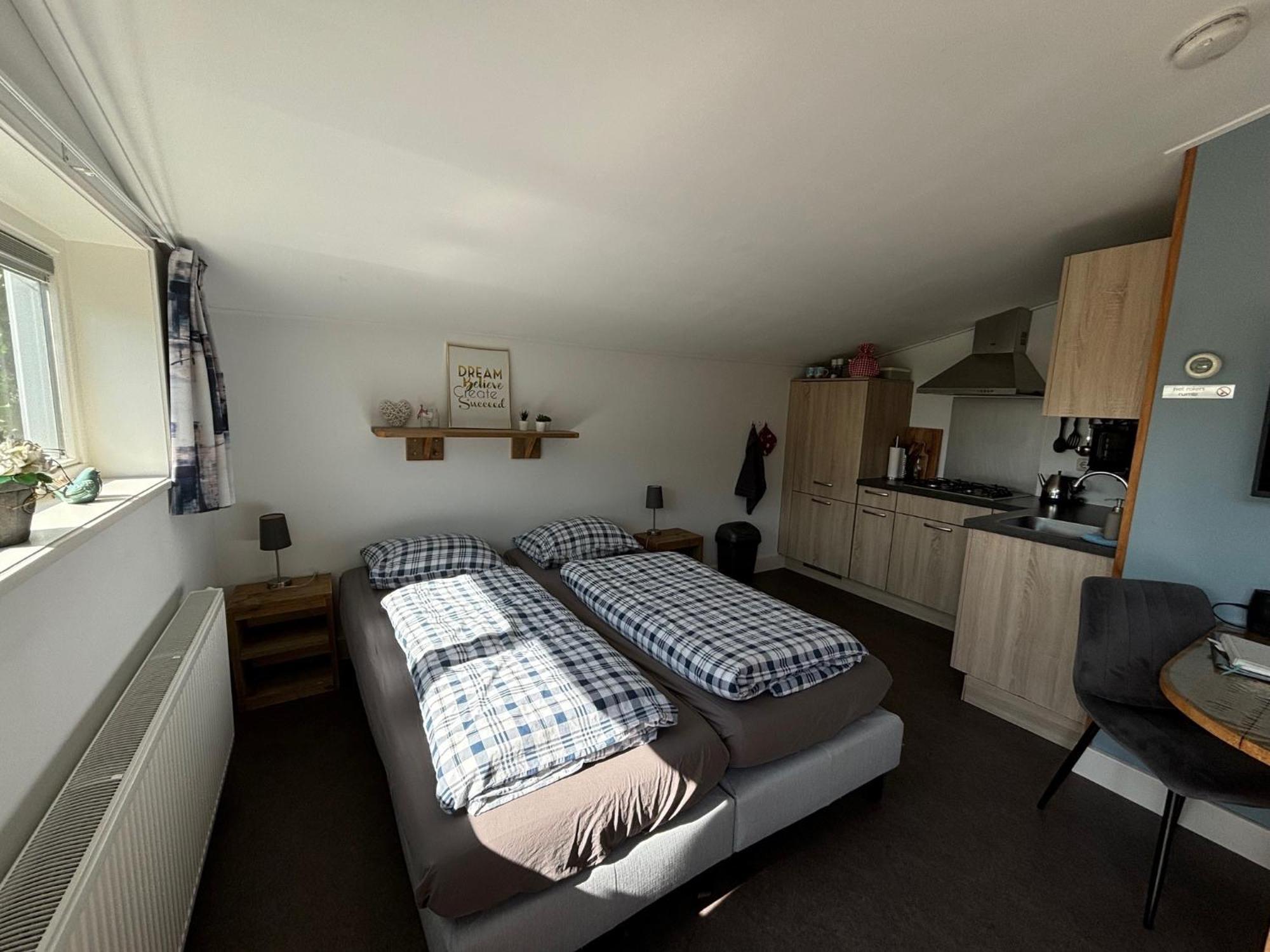 Oldeberkoop Bed & Breakfast De Lindevallei מראה חיצוני תמונה